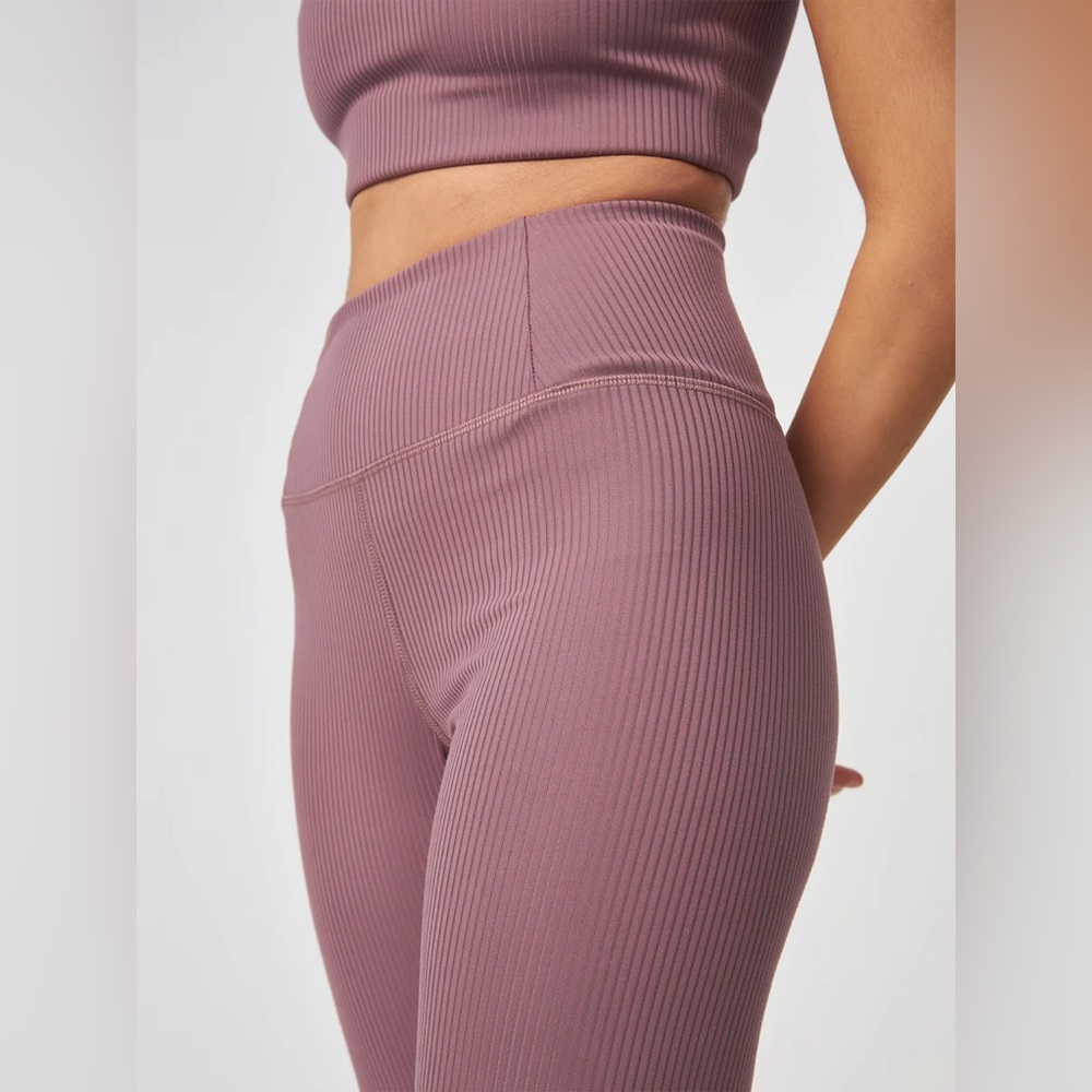Girlfriend Collective Mauve (Rye) Compressive Ribbed High-Rise Leggings S